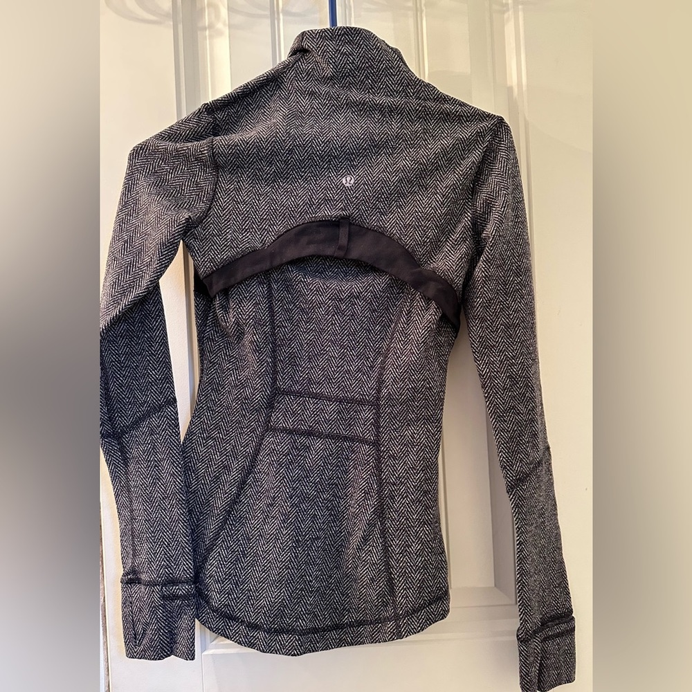 Lululemon zip up jacket